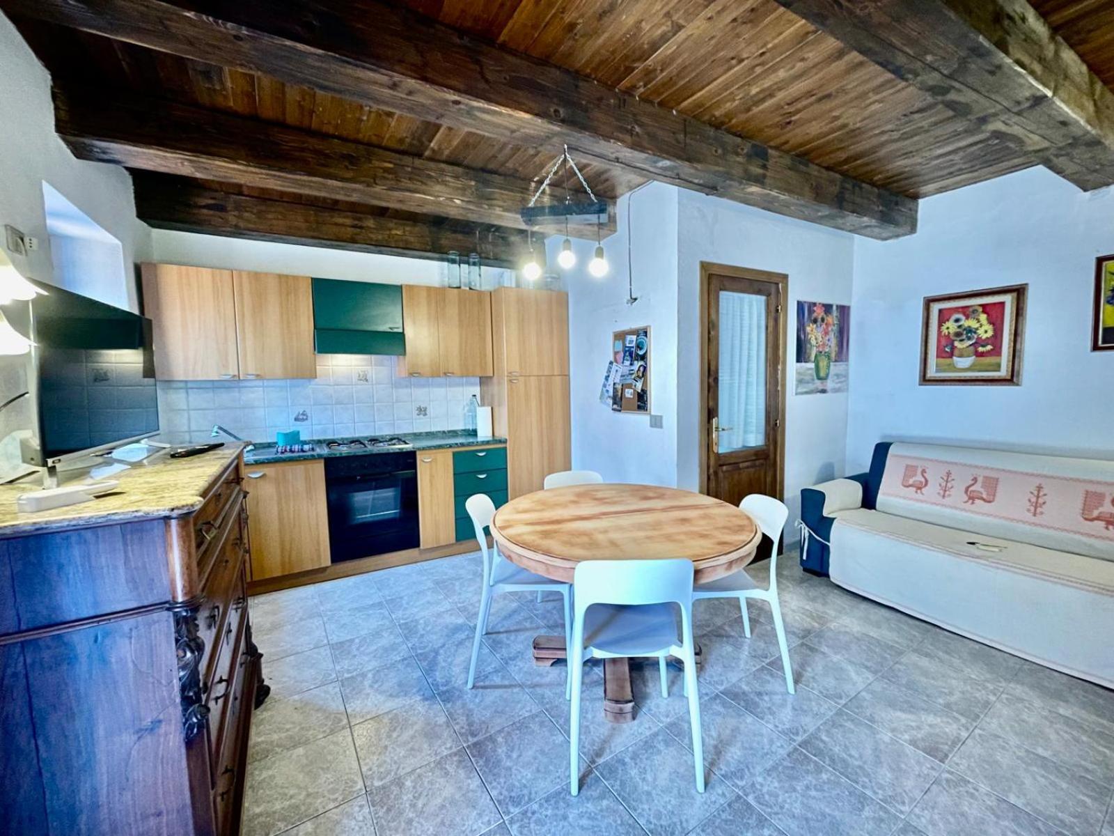 Vila Nel Cortile Della Casa Di Carta, Due Singole Unita Torpè Exteriér fotografie